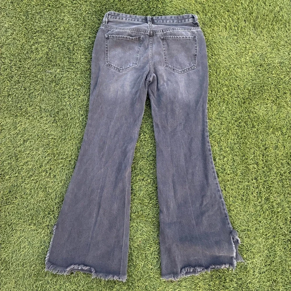 Free People We The Free 28x30 Black Flare Jeans Raw Hem Faded Denim Y2K Emo Goth